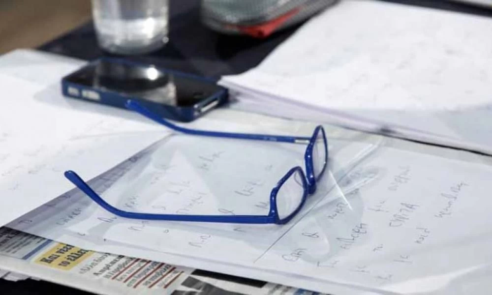 Πέθανε ο δημοσιογράφος Δημήτρης Μανωλάς